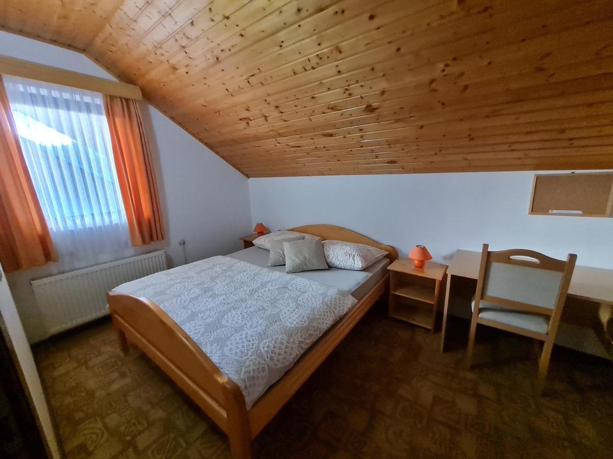Apartment Charlie Selište Drežničko Buitenkant foto